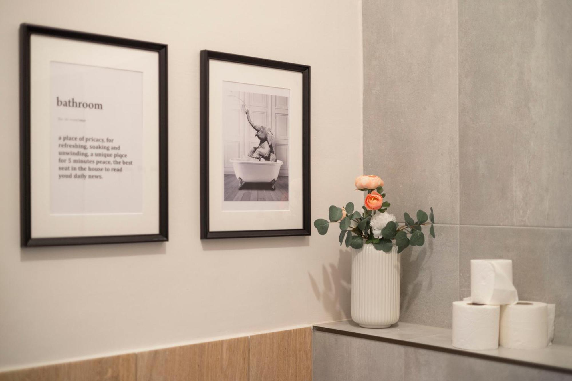 Stylish & Cozy City Center Apartment By Prestige Homes Budapest Luaran gambar