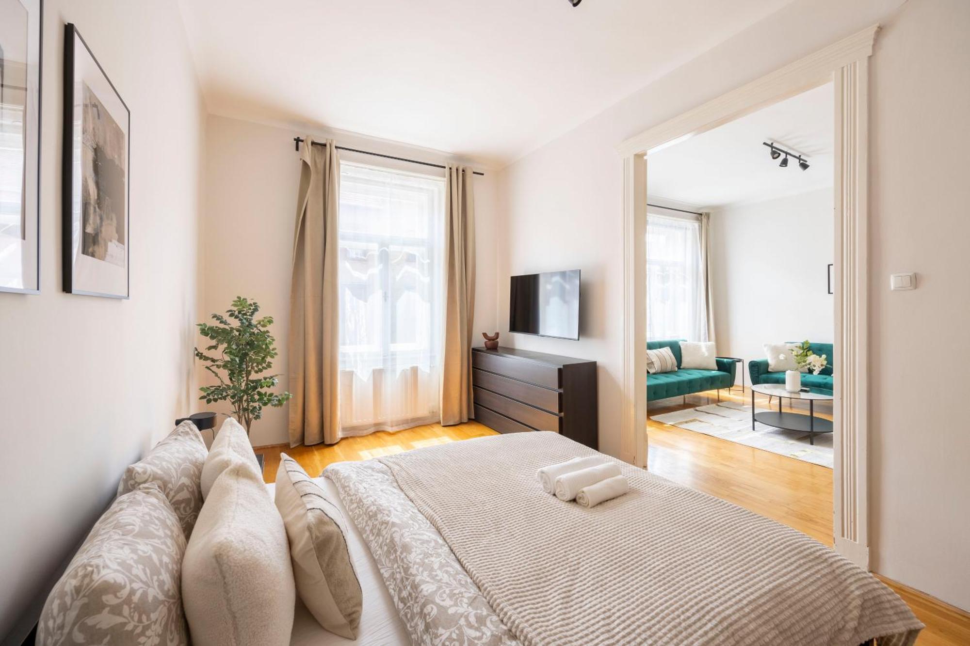 Stylish & Cozy City Center Apartment By Prestige Homes Budapest Luaran gambar